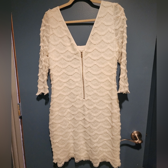 NWT Guess Dress - Picture 2 of 6